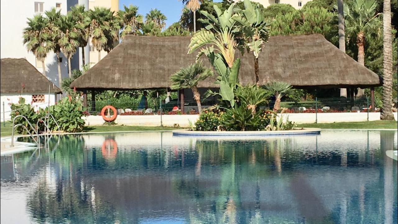 Mi Capricho, Beachfront, Grownfloor, Private Garden & Terrace Sitio de Calahonda Exterior photo