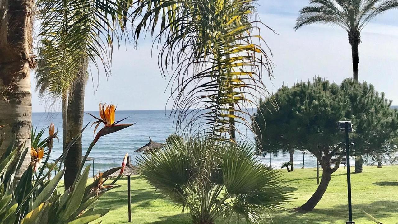 Mi Capricho, Beachfront, Grownfloor, Private Garden & Terrace Sitio de Calahonda Exterior photo