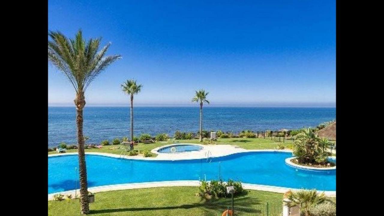 Mi Capricho, Beachfront, Grownfloor, Private Garden & Terrace Sitio de Calahonda Exterior photo