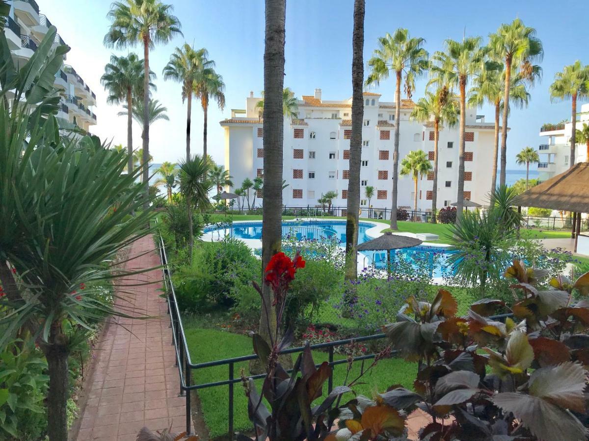 Mi Capricho, Beachfront, Grownfloor, Private Garden & Terrace Sitio de Calahonda Exterior photo